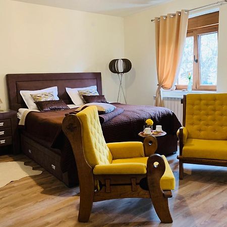 Zvjezdana Dolina Garni Hotel Andrijevica Bagian luar foto